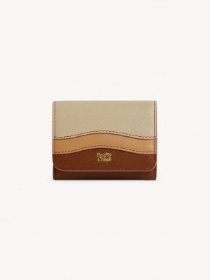 Chloe Layers Medium Tri-fold Kleine Geldbörse Braun | CHE-SR14896